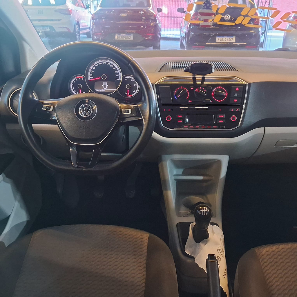 Volkswagen Up! Branco