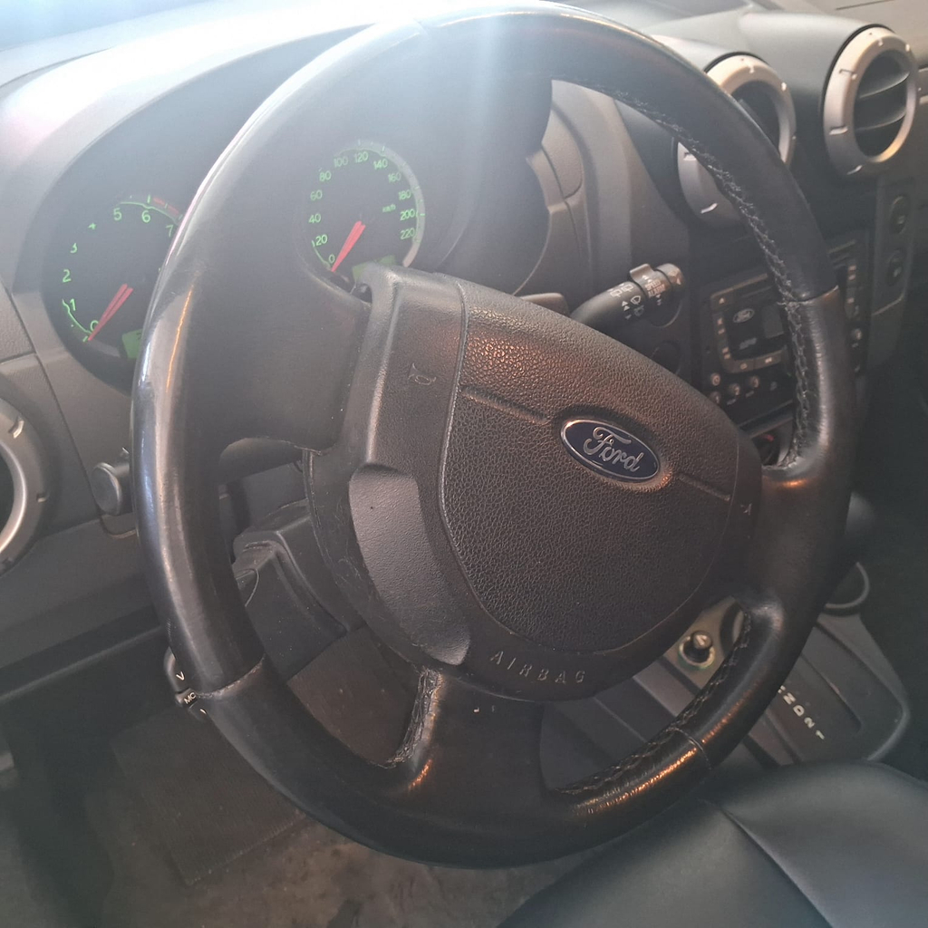 Ford EcoSport Preto