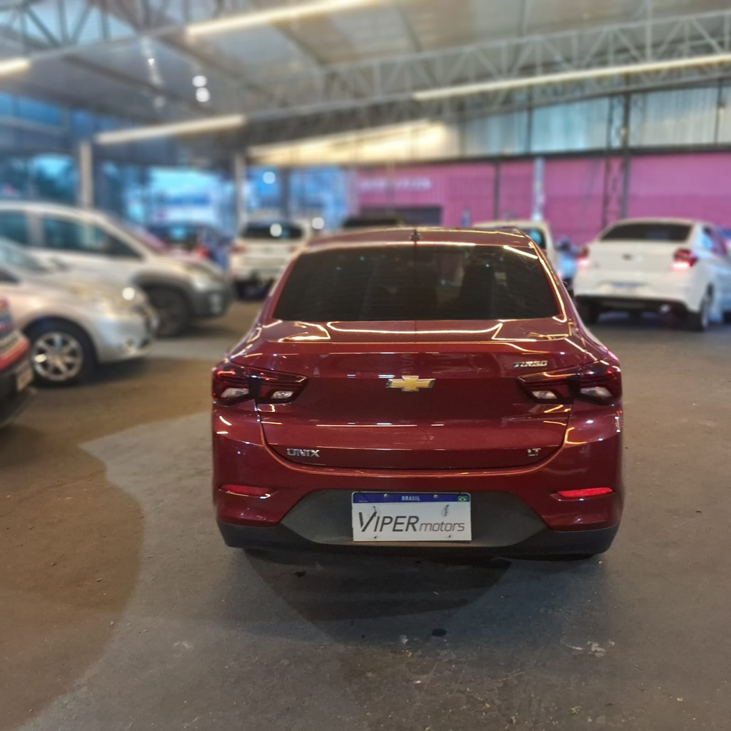 Chevrolet Onix Sedan Vermelho