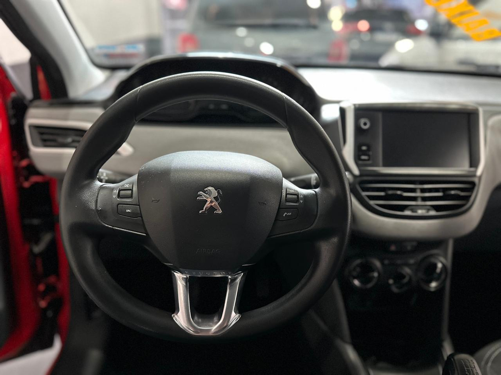 Peugeot 208 Vermelho