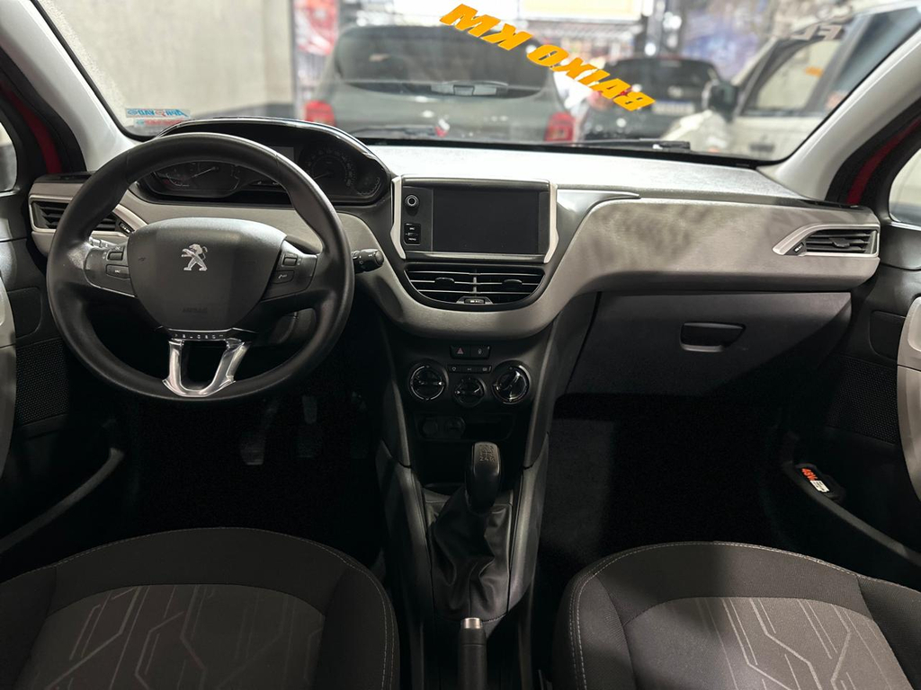 Peugeot 208 Vermelho