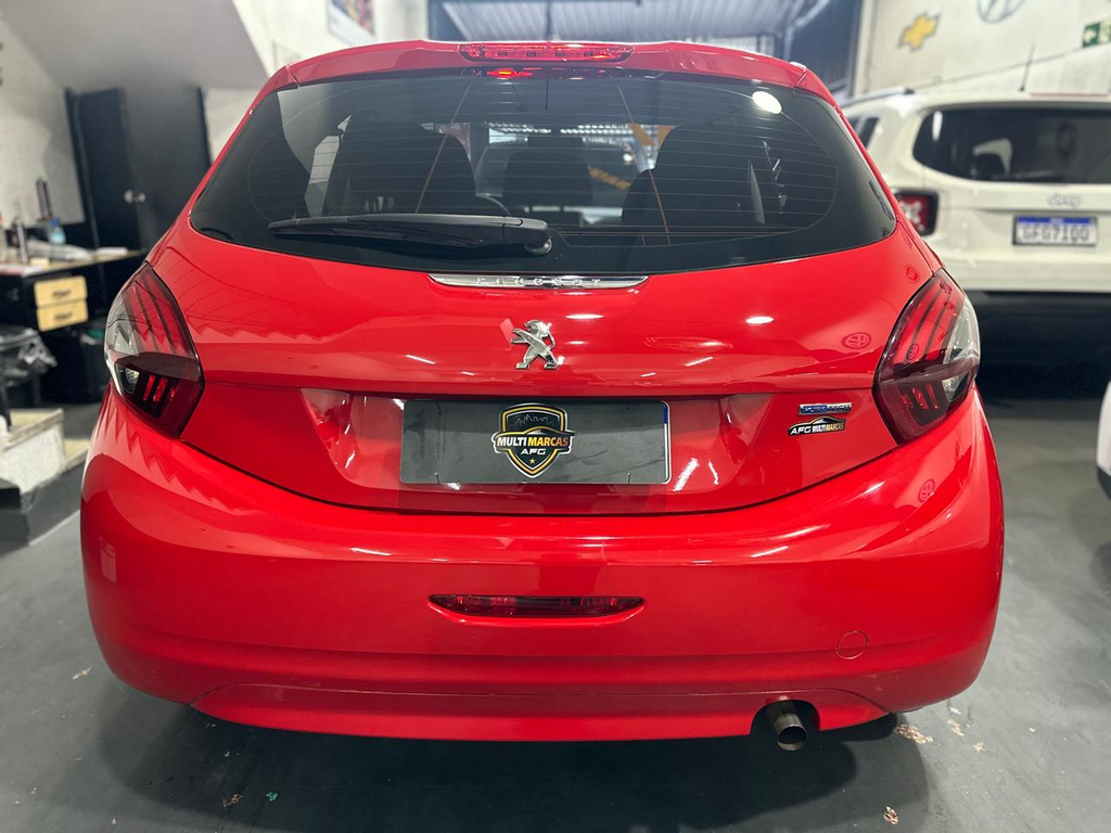 Peugeot 208 Vermelho