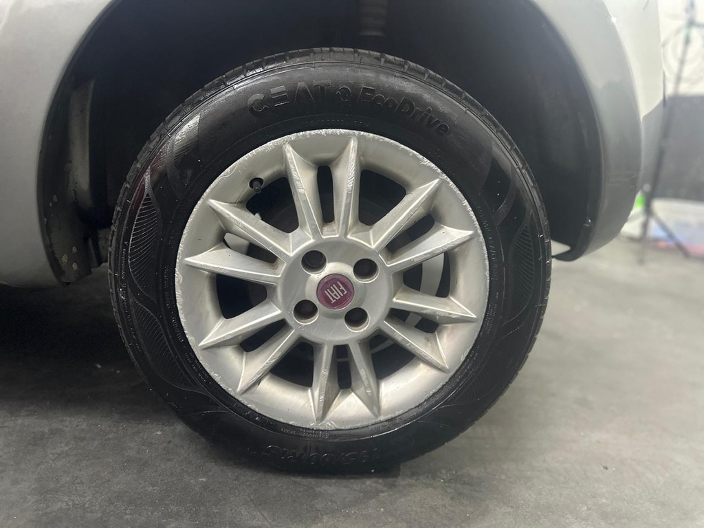 Fiat Idea Cinza