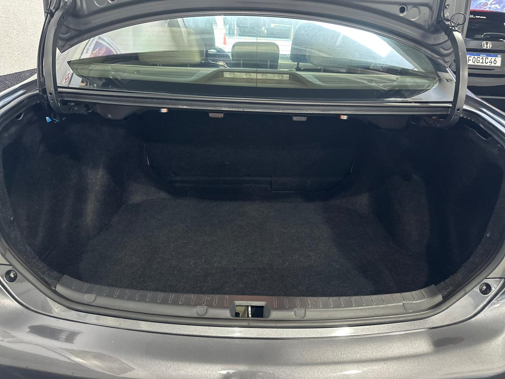 Toyota Corolla Altis Cinza