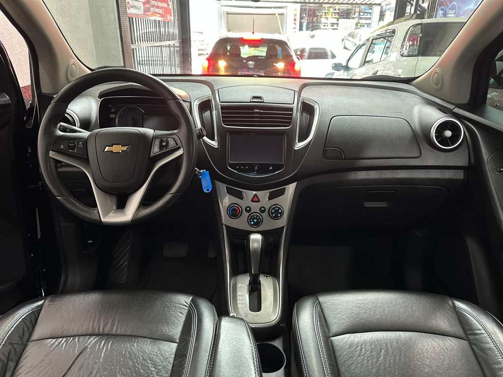 Chevrolet Tracker Preto