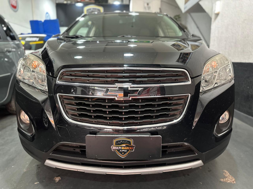 Chevrolet Tracker Preto