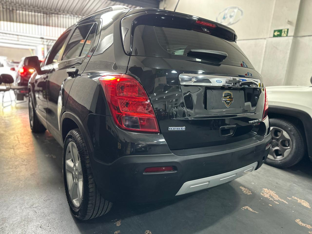 Chevrolet Tracker Preto