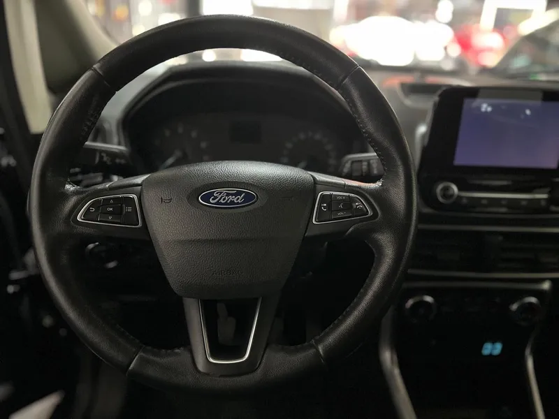 Ford EcoSport Preto