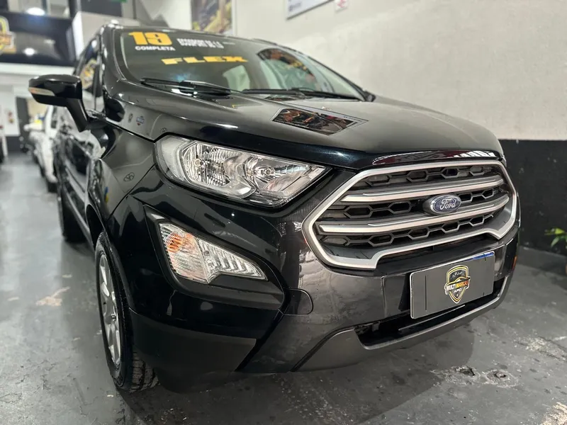 Ford EcoSport Preto