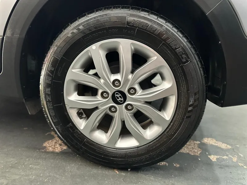 Hyundai Creta Prata
