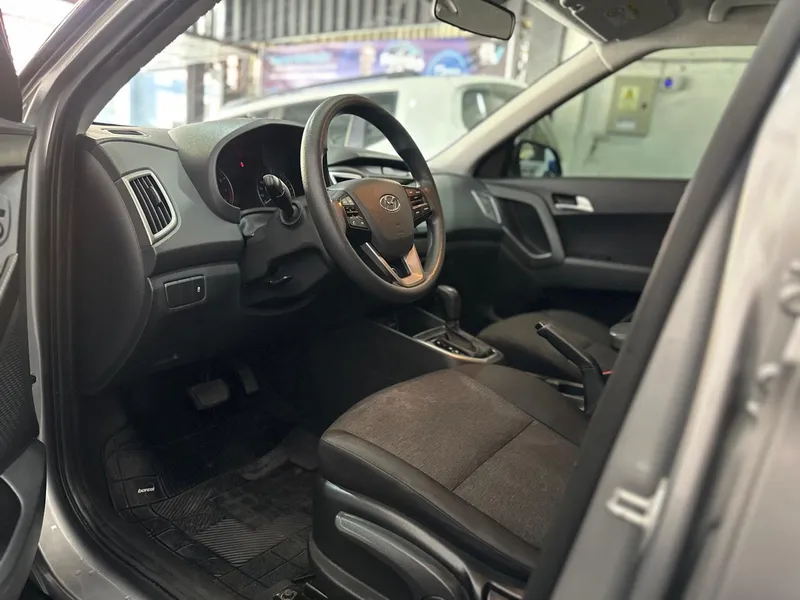 Hyundai Creta Prata