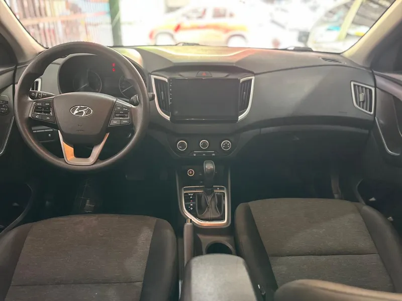 Hyundai Creta Prata