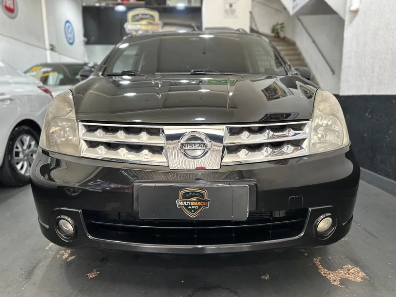 Nissan Livina Preto