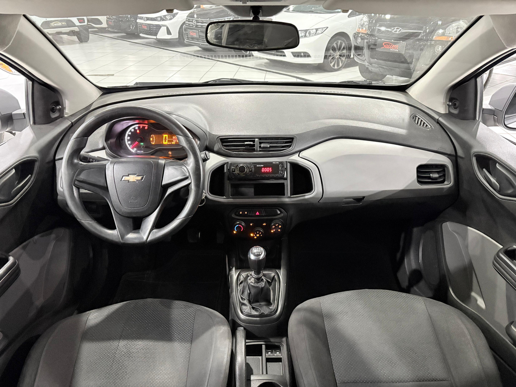 Chevrolet Onix Prata