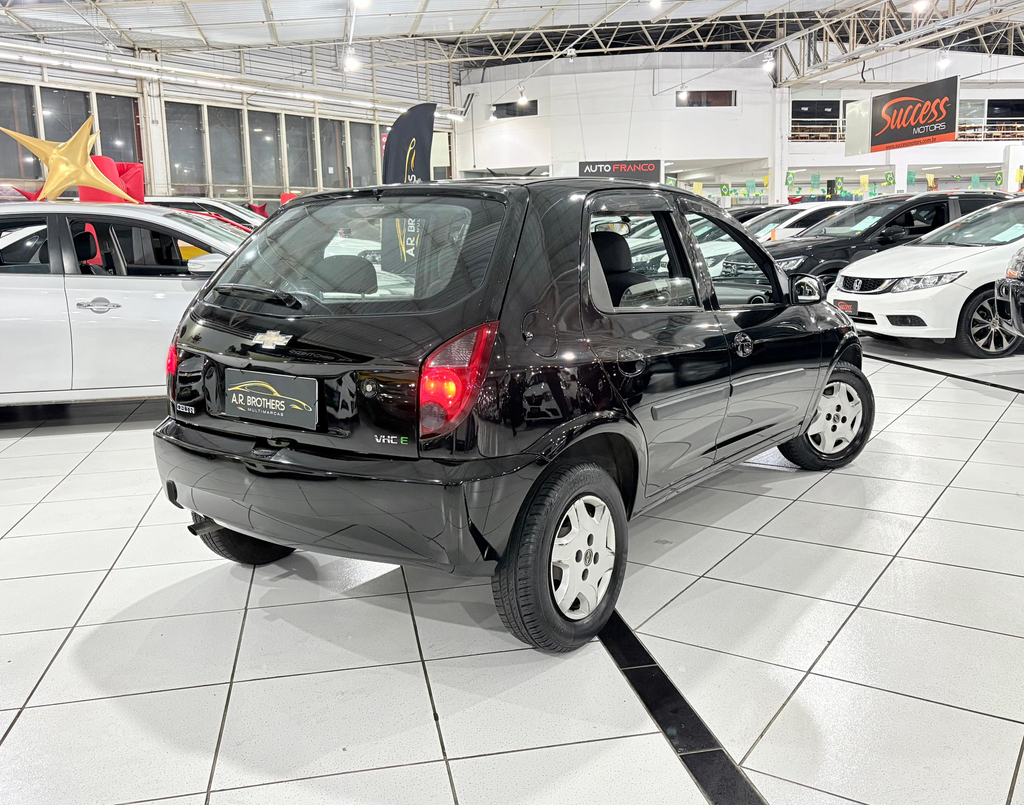 Chevrolet Celta Preto