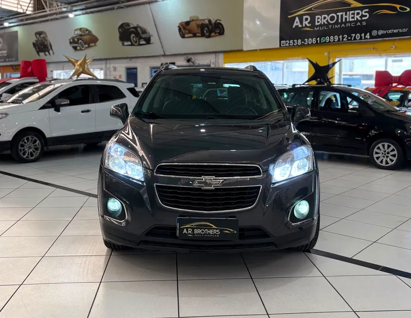 Chevrolet Tracker Cinza