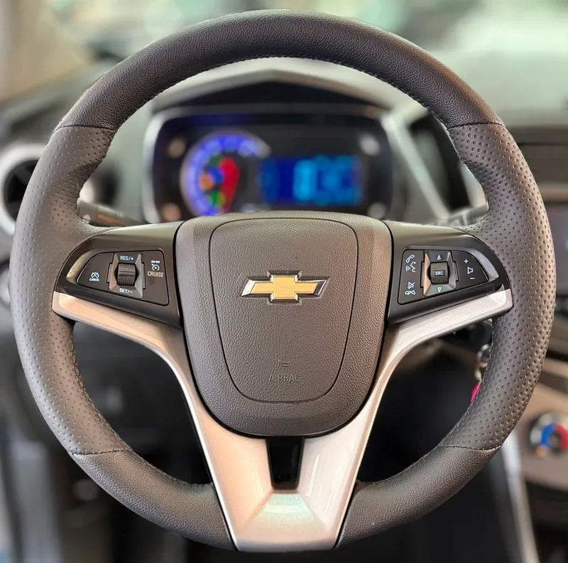 Chevrolet Tracker Cinza