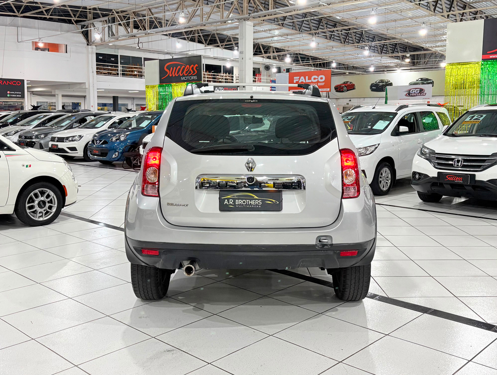 Renault Duster Prata