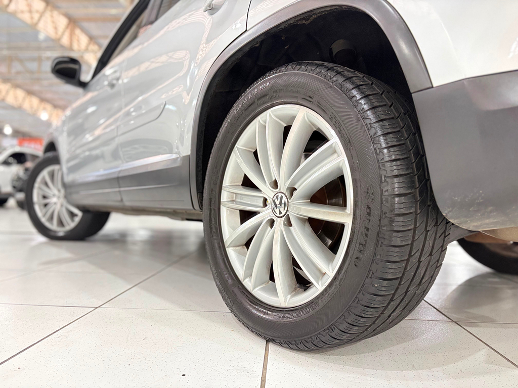 Volkswagen Tiguan Prata