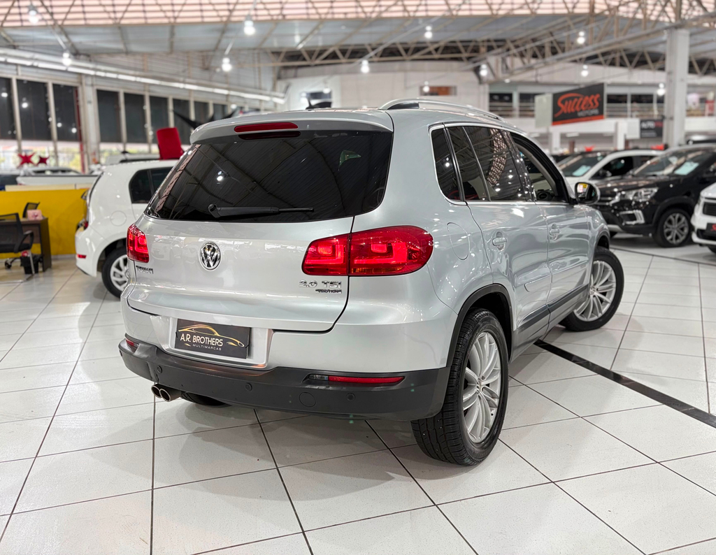 Volkswagen Tiguan Prata