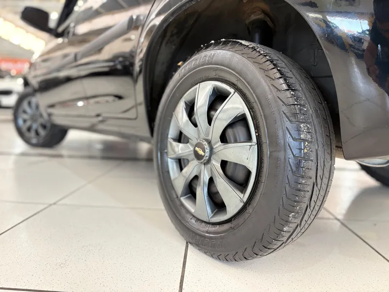 Chevrolet Celta Preto