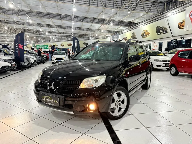 Mitsubishi Airtrek Preto