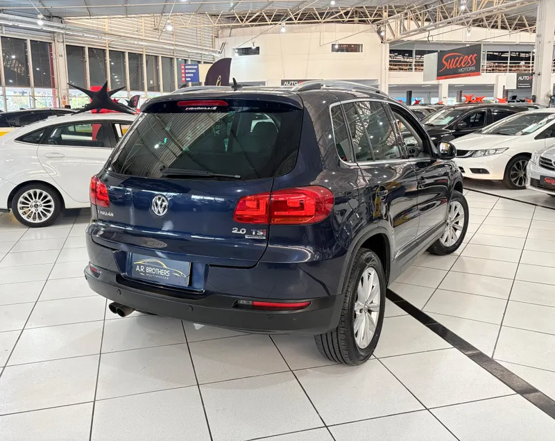 Volkswagen Tiguan Azul