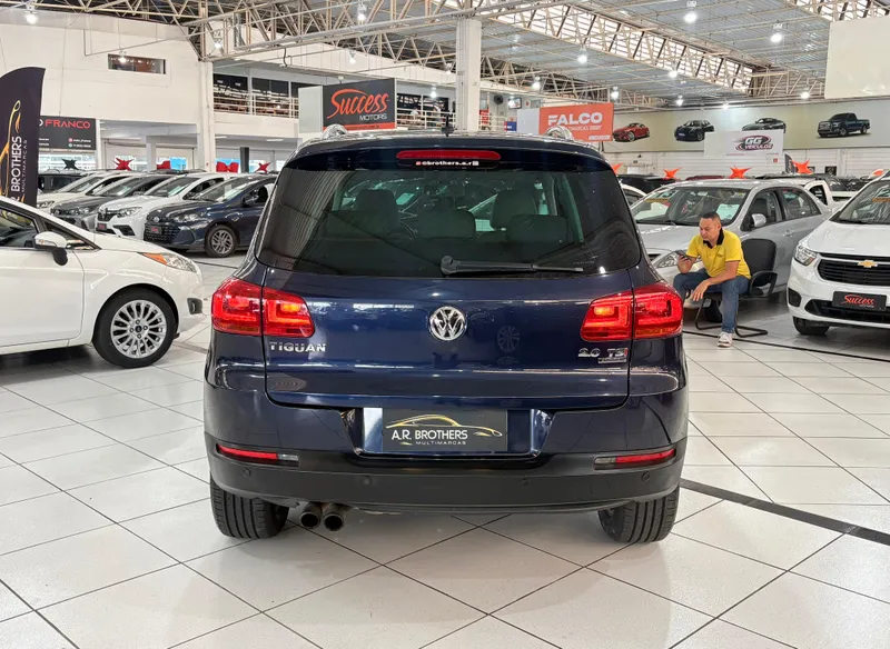 Volkswagen Tiguan Azul
