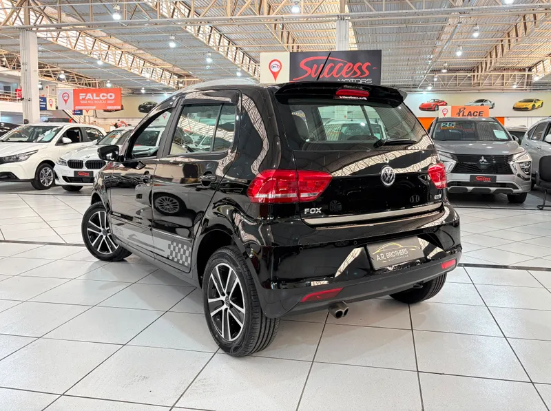 Volkswagen Fox Preto
