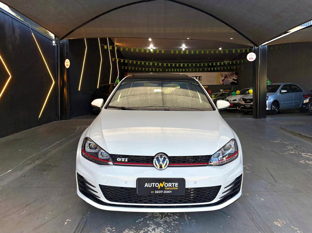 Volkswagen Golf Branco