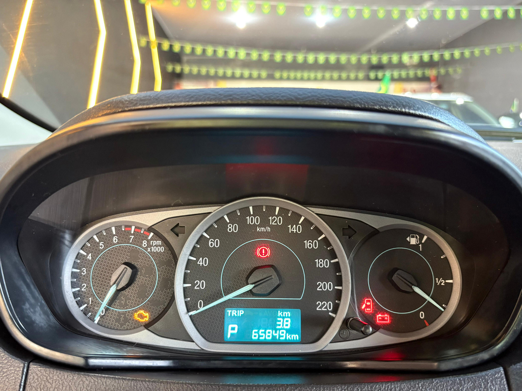 Ford Ka Cinza