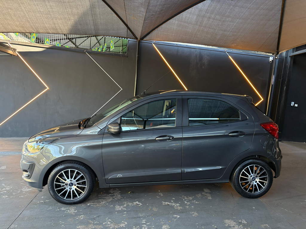 Ford Ka Cinza