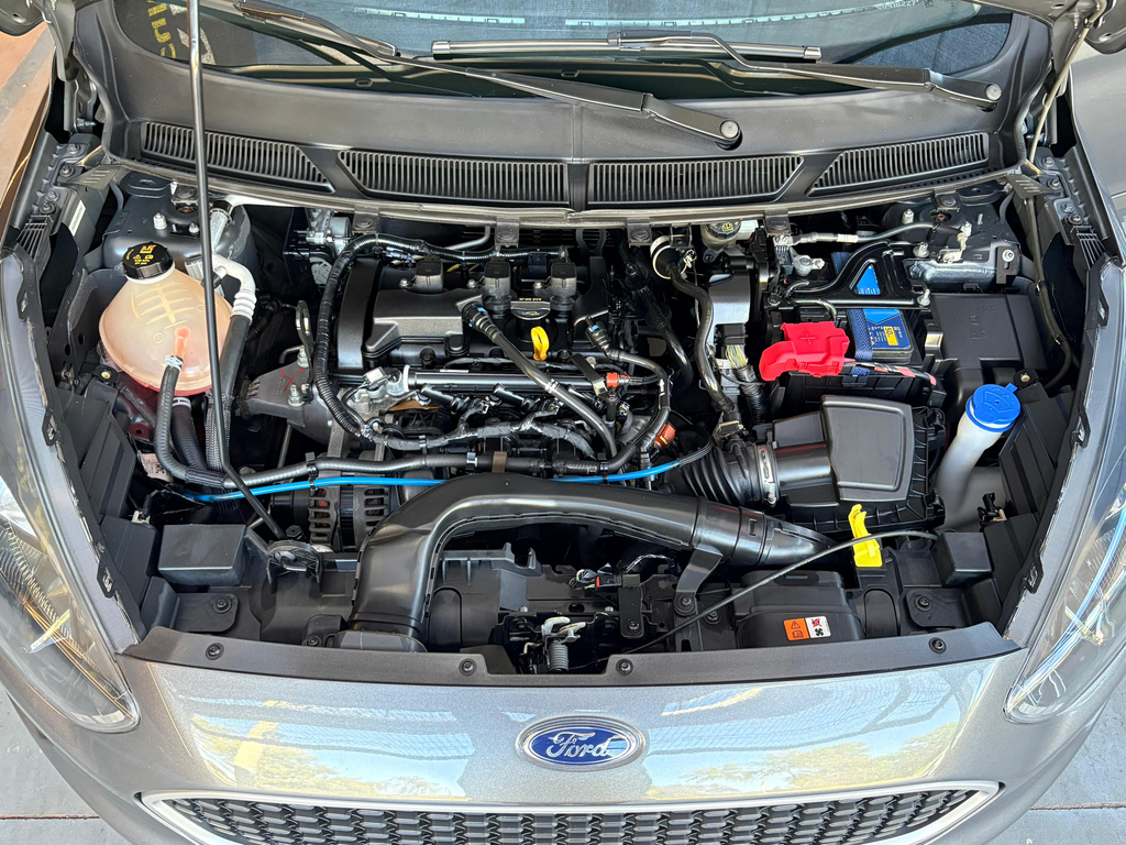 Ford Ka Cinza