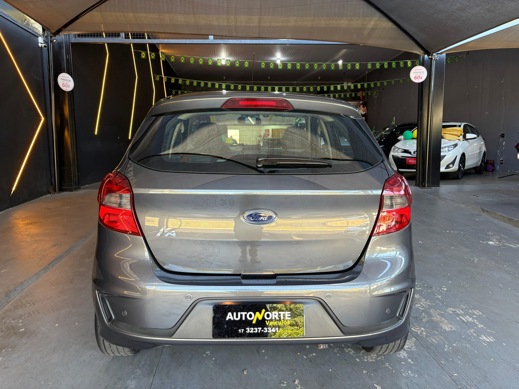 Ford Ka Cinza