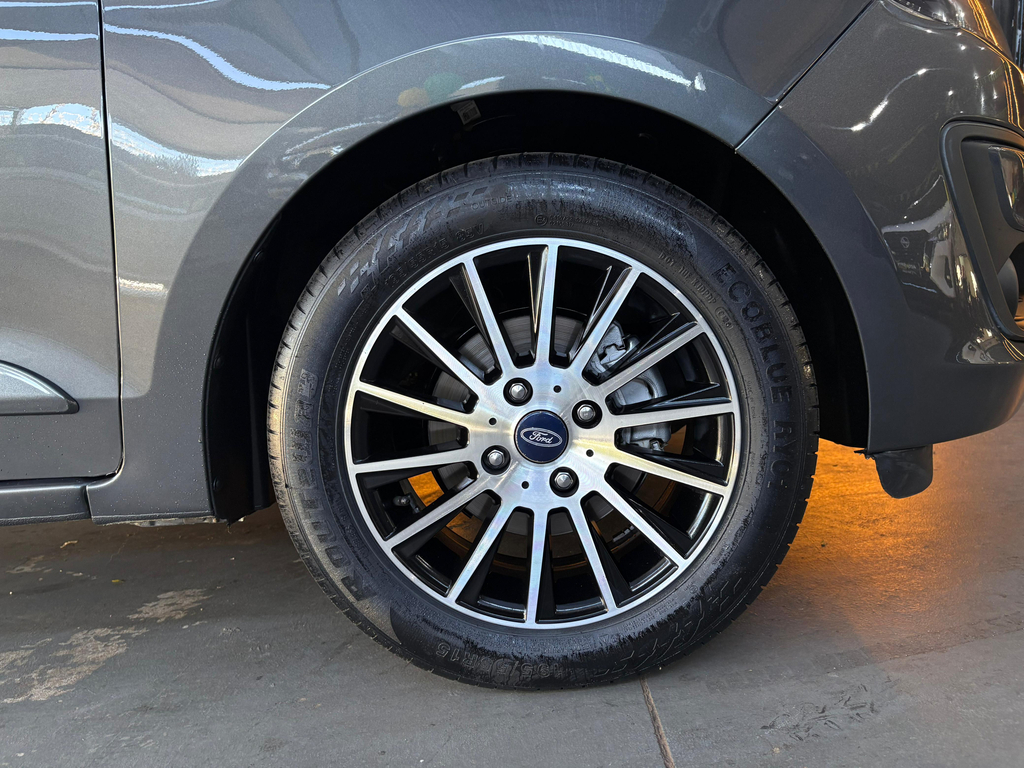 Ford Ka Cinza