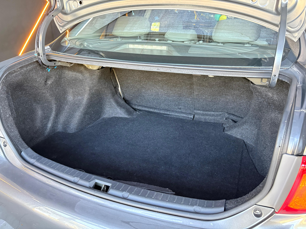 Toyota Corolla Marrom