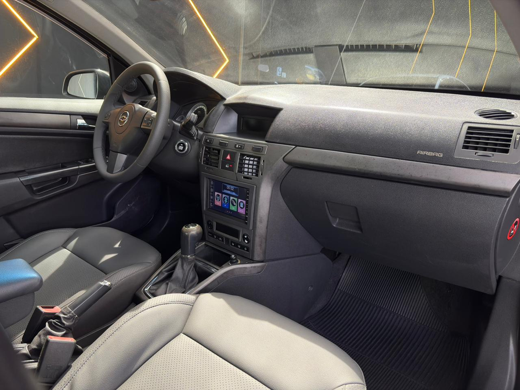 Chevrolet Vectra GT-X Preto