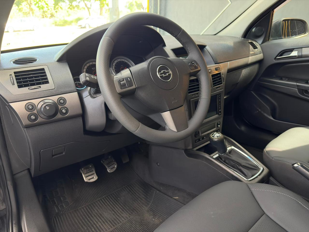 Chevrolet Vectra GT-X Preto