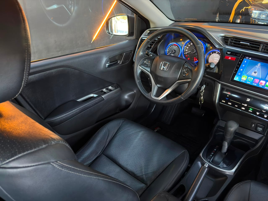 Honda City Cinza