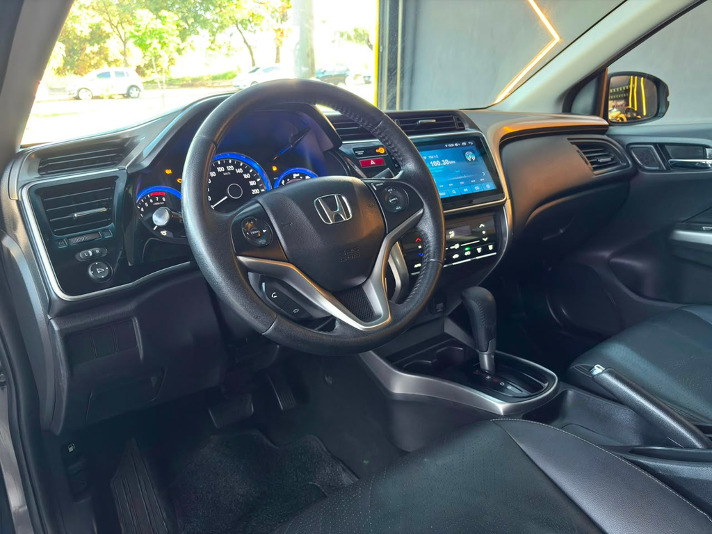 Honda City Cinza