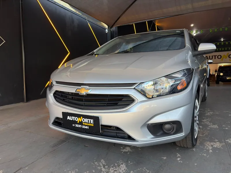 Chevrolet Prisma Prata