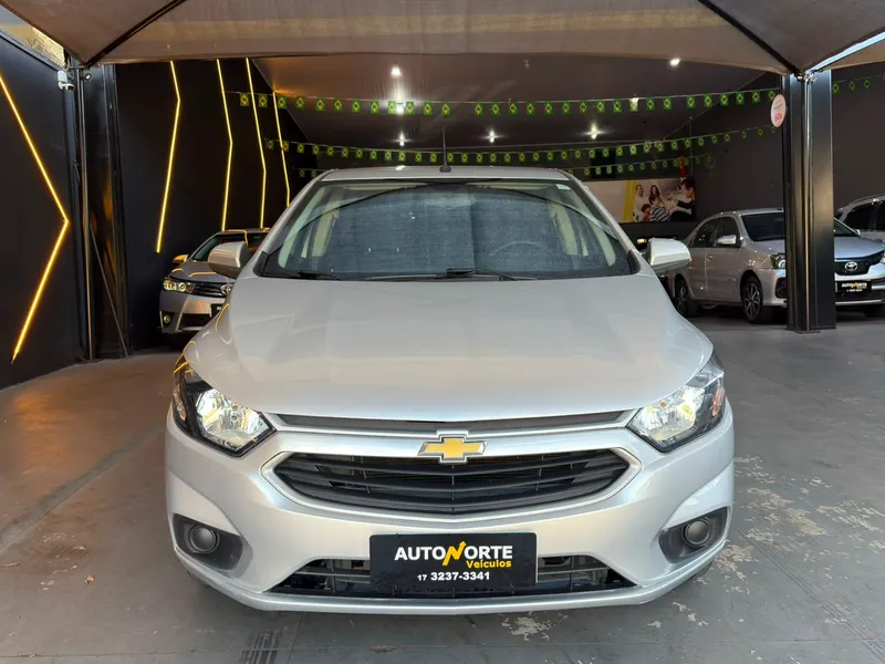 Chevrolet Prisma Prata