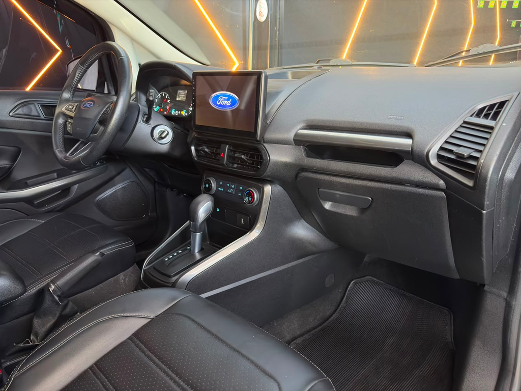 Ford EcoSport Preto