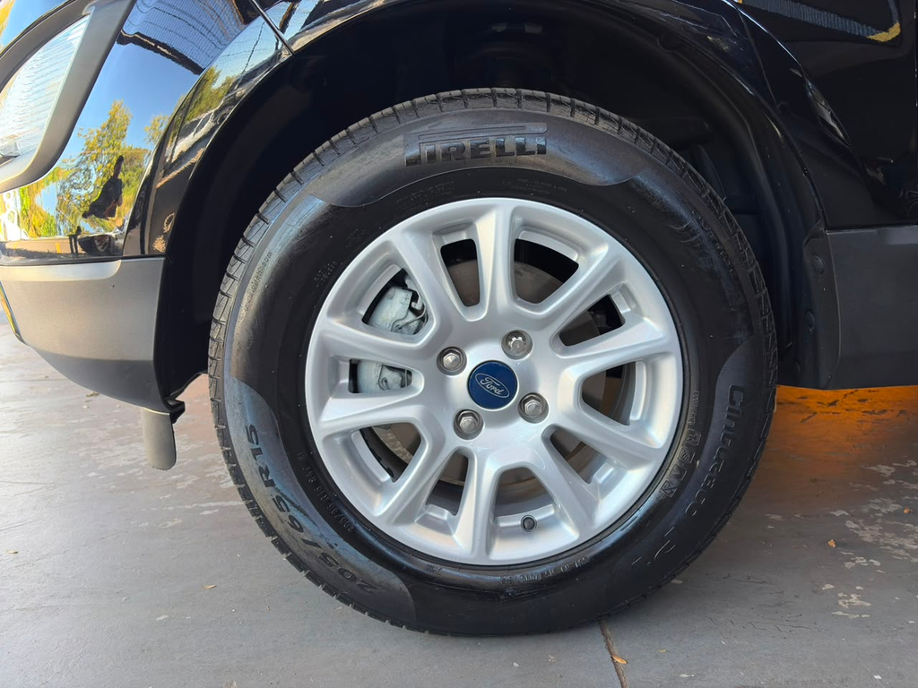Ford EcoSport Preto
