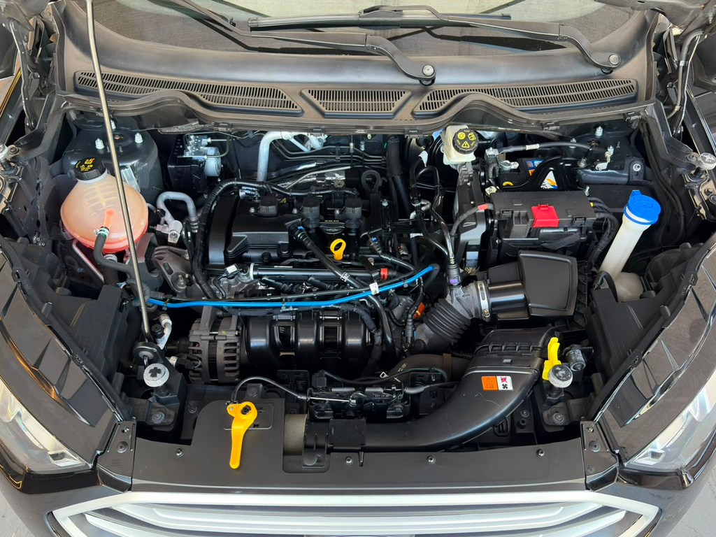 Ford EcoSport Preto