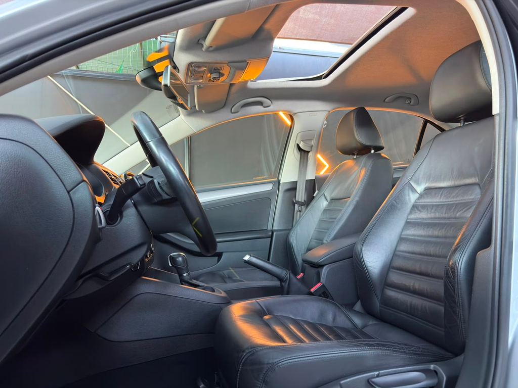Volkswagen Jetta Prata