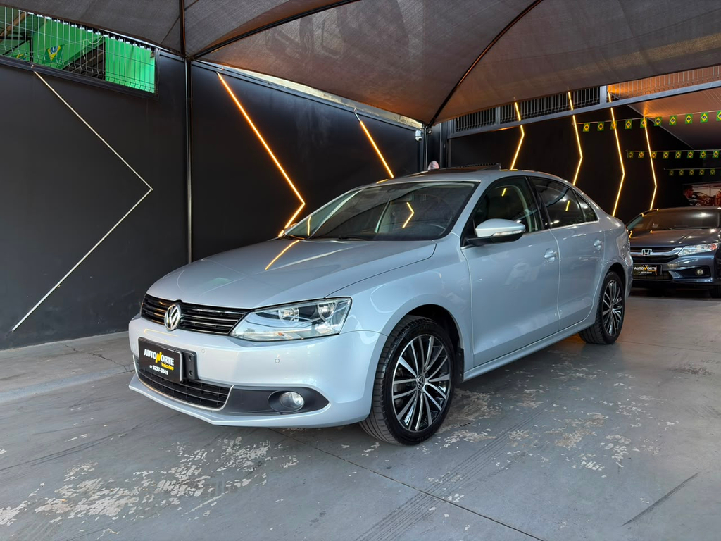 Volkswagen Jetta Prata