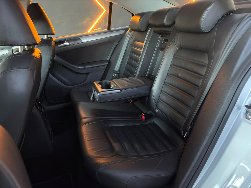 Volkswagen Jetta Prata