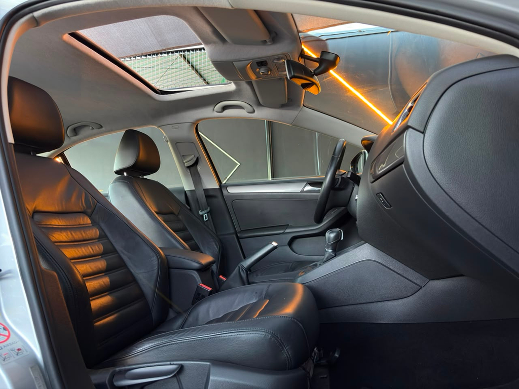 Volkswagen Jetta Prata