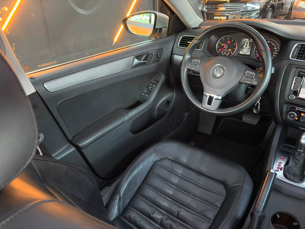 Volkswagen Jetta Prata